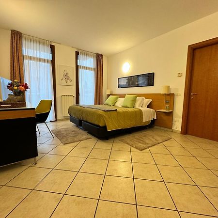 סומה לומברדו Residence Malpensa מראה חיצוני תמונה